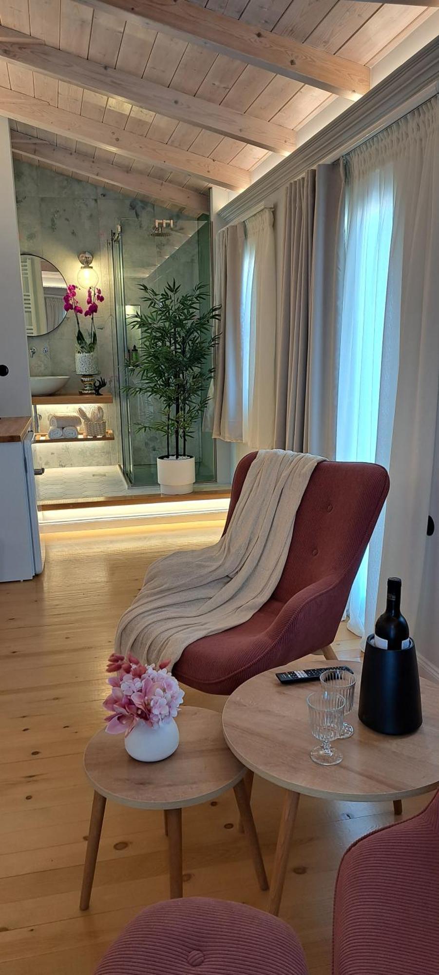Verani Suites Lefkas Town Лефкада Екстериор снимка